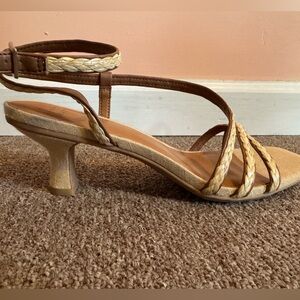 Elegant Tan Strappy Women's Sandals a new day size 11